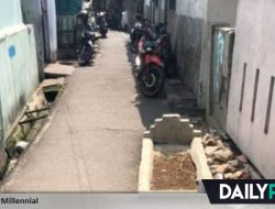 Potret Kuburan di Tengah Jalan Ini Bikin Merinding