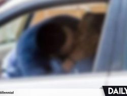 Pria Ini Beri Nafas Buatan meski Sang Wanita Terinfeksi Covid-19