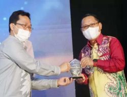 Thariq Modanggu Terima Penghargaan untuk Gorontalo Utara
