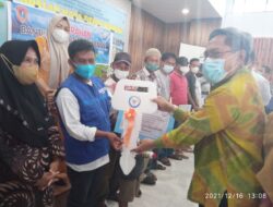 Tingkatkan Produktifitas, Pemda Gorut Serahkan Bantuan untuk Nelayan