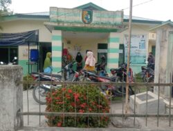 Bantuan PKH diputus, Belasan Ibu-Ibu Datangi Kantor Desa Pematang Pelintahan Sergai