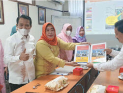 Suharsi Igirisa Perjuangkan Mobil Perpustakaan Keliling