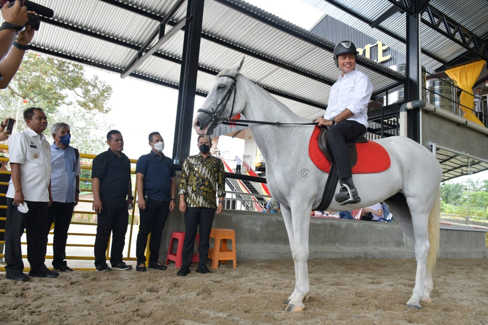 Penuhi Undangan Bupati Darma Wijaya, Wagub Takjub Sergai Punya Pacuan Kuda