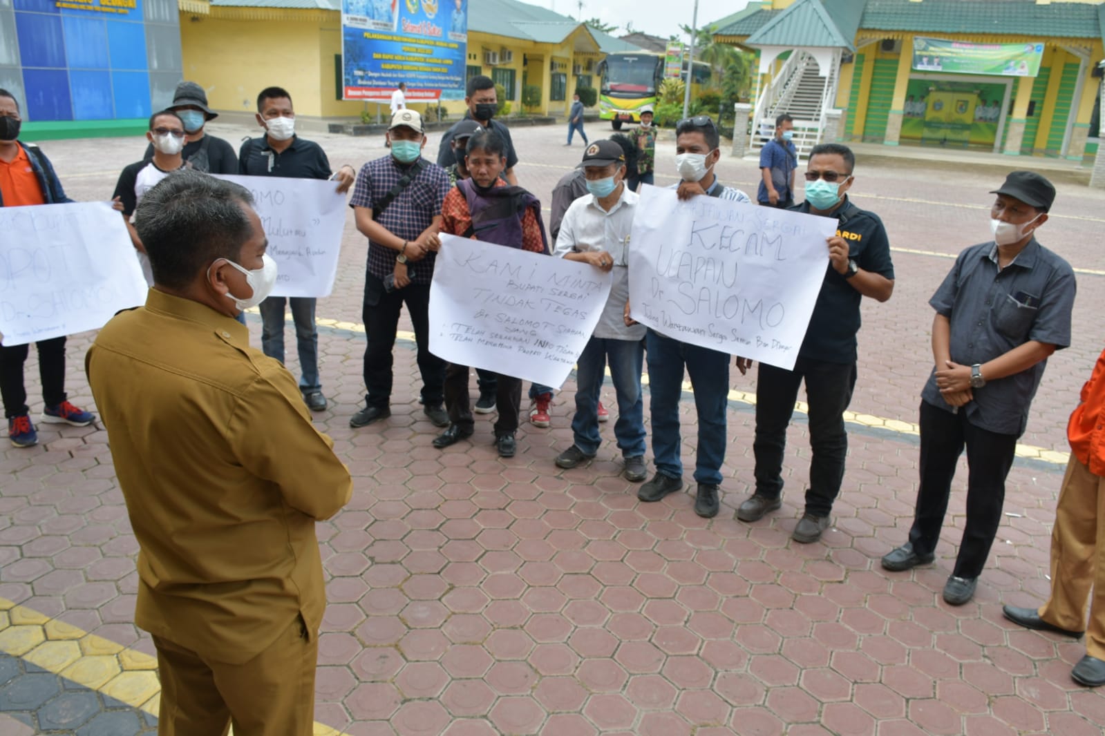 Hina Profesi, Sejumlah Wartawan Sergai Minta Bupati Tindak Tegas dr. Salomo F. Siahaan