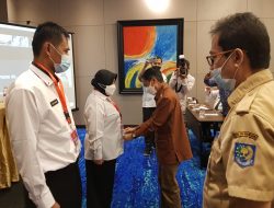 Bupati Nelson Minta Para Camat jadi Mediator Masyarakat