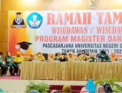 Dr. Sherman Moridu Bacakan Sambutan Wakil Wisudawan
