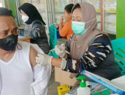 Ketua KPU Kota Gorontalo Jalani Vaksinasi Booster