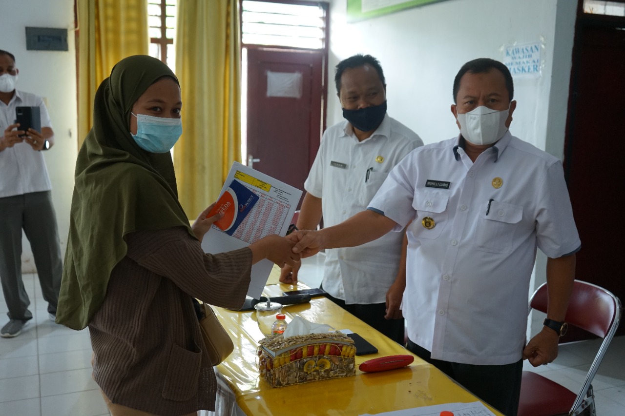 103 Pelaku Usaha Mikro Hari Ini dapat Dana Pinjaman Bergulir, Berapa Jumlahnya?