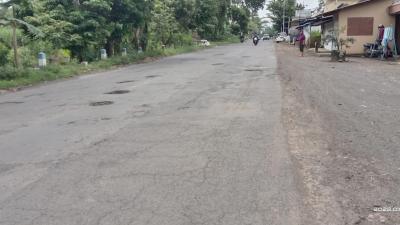 Sekdin PU Bina Marga Pastikan Perbaikan Jalan Gondanglegi - Krebet Tuntas Tahun Ini