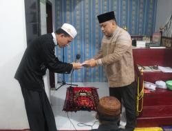 Wabup Hendra Serahkan Bantuan untuk Pengembangan Masjid Al-Ikhlas Desa Limehe Timur