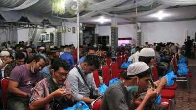 Bupati dan Wabup Labuhanbatu Bukber dengan Insan Pers