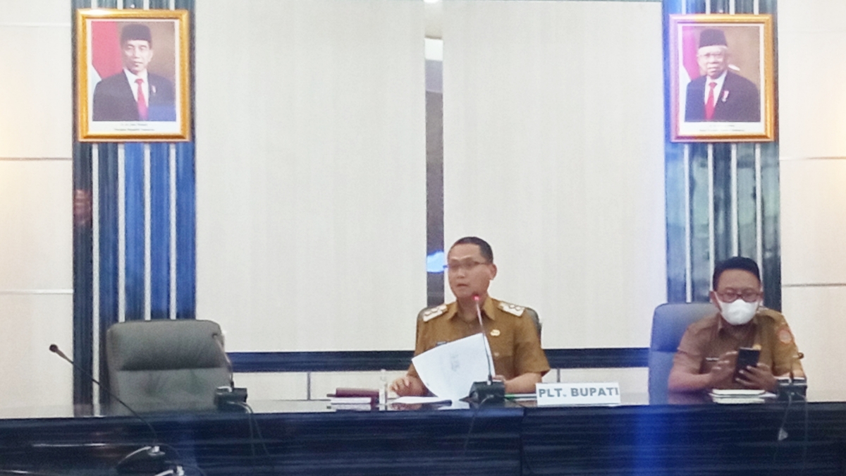 Plt. Bupati Thariq Modanggu Kecewa Atas Kinerja OPD Terkait Hasil Evaluasi Vaksinasi