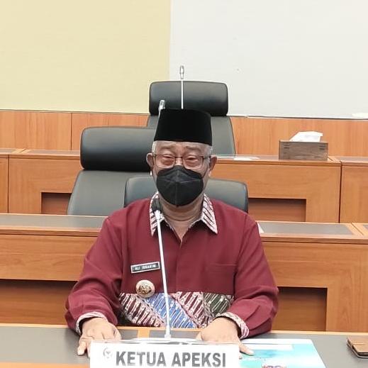 RDP dengan Banggar DPR RI, Ketua Apeksi Komwil VI Ajukan 3 Usulan UU HKPD