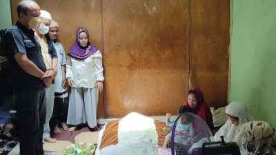 Bentuk Kepedulian, Kasie Humas Polres Asahan Sampaikan Belasungkawa di Rumah Duka Wartawan