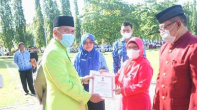 Pimpin Upacara Hardiknas, Anas Jusuf: Terus Tingkatkan Mutu Pendidikan di Boalemo