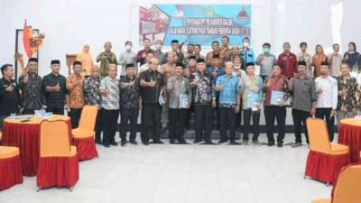 Bupati Boalemo Serahkan SPPT-PBB Kepada Seluruh Camat