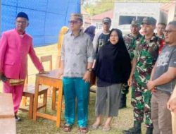 Fatri Botutihe Dampingi Bupati Gorut Tinjau TPS di Tolinggula Pantai