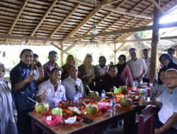 Marten Taha Jadi “Penyejuk” Hubungan Lamahu dan KKIG Sulteng
