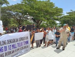 Ratusan Nelayan Lakukan Unras ke Deprov Gorontalo, Begini Tanggapan Aleg