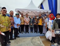 Wabup Taufik Dampingi Menaker RI Kunjungi Stand Asahan Lihat Hasil UMKM