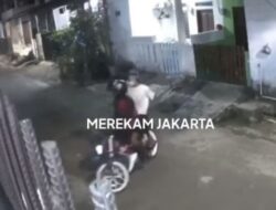 Lagi, Maling Terekam Kamera CCTV Curi Sepeda Motor Di Cengkareng