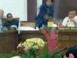 5 Fakta Amukan Sangar Anggota DPRD Batam saat Pemilihan RW, Sampai Melesat ke Atas Meja