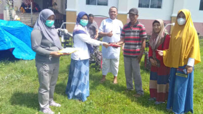 Siswanto Biki Serahkan Bantuan Alsintan di Jum’at Berkah