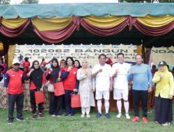 Momen Bupati Sergai dan Istri Jumpa Guru Sekolahnya, Sampai Berangkulan