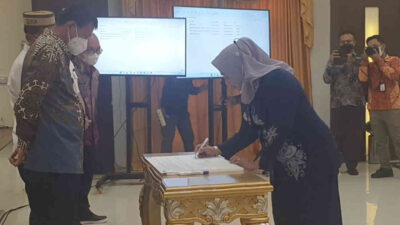 Berantas Korupsi Lintas Kesehatan, Wabup Suharsi Hadiri RDP Bersama KPK RI