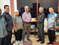 Bupati Asahan Serahkan Bantuan Buat Renovasi Masjid Al-Amin