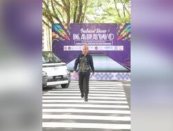 Fashion Show Karawo, Bupati Hamim: Kekuatan Bonebol Ada di Karawo