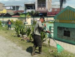 Dinas Perkim Sergai Gotong Royong Bersihkan Areal Taman dan Fasilitas Umum