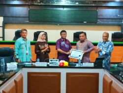 Dinas Dukcapil Kabupaten Gorontalo Raih Penghargaan Pelayanan Publik dari Ombudsman