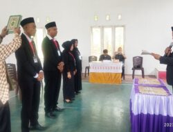 Empat Panwaslu Desa/Kelurahan se-Kecamatan Ponelo Kepulauan Resmi Dilantik