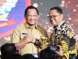 Pemkab Gorontalo Utara Terima Penghargaan UHC