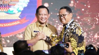 Pemkab Gorontalo Utara Terima Penghargaan UHC