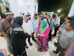 Berbagi Rejeki di Momen Akhir Ramadan, Rudis Wabup Gorontalo Diserbu Masyarakat