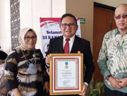 Wali Kota Marten Taha Raih Penghargaan Bergengsi sebagai Tokoh Penggerak Koperasi