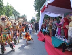 Bupati Asahan Lepas Parade 14 Etnis 