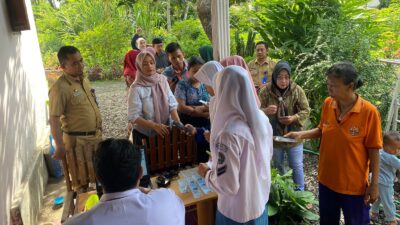 Genjot Percepatan IKD, Camat Muncar dan Jajaran Aktif Jemput Bola