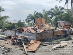 Sekitar 82 Rumah dan 1 Rumah Ibadah di Sergai Diterpa Angin Puting Beliung, BPBD Langsung Turun ke Lokasi Kejadian