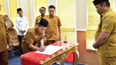 3 Pejabat Dewan Pengawas BLUD RSUD dr. Hasri Ainun Habibie Resmi Dilantik