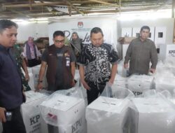 Jelang Hari Pencoblosan, Penjagub Gorontalo Tinjau Kesiapan TPS dan Logistik Pemilu 2024