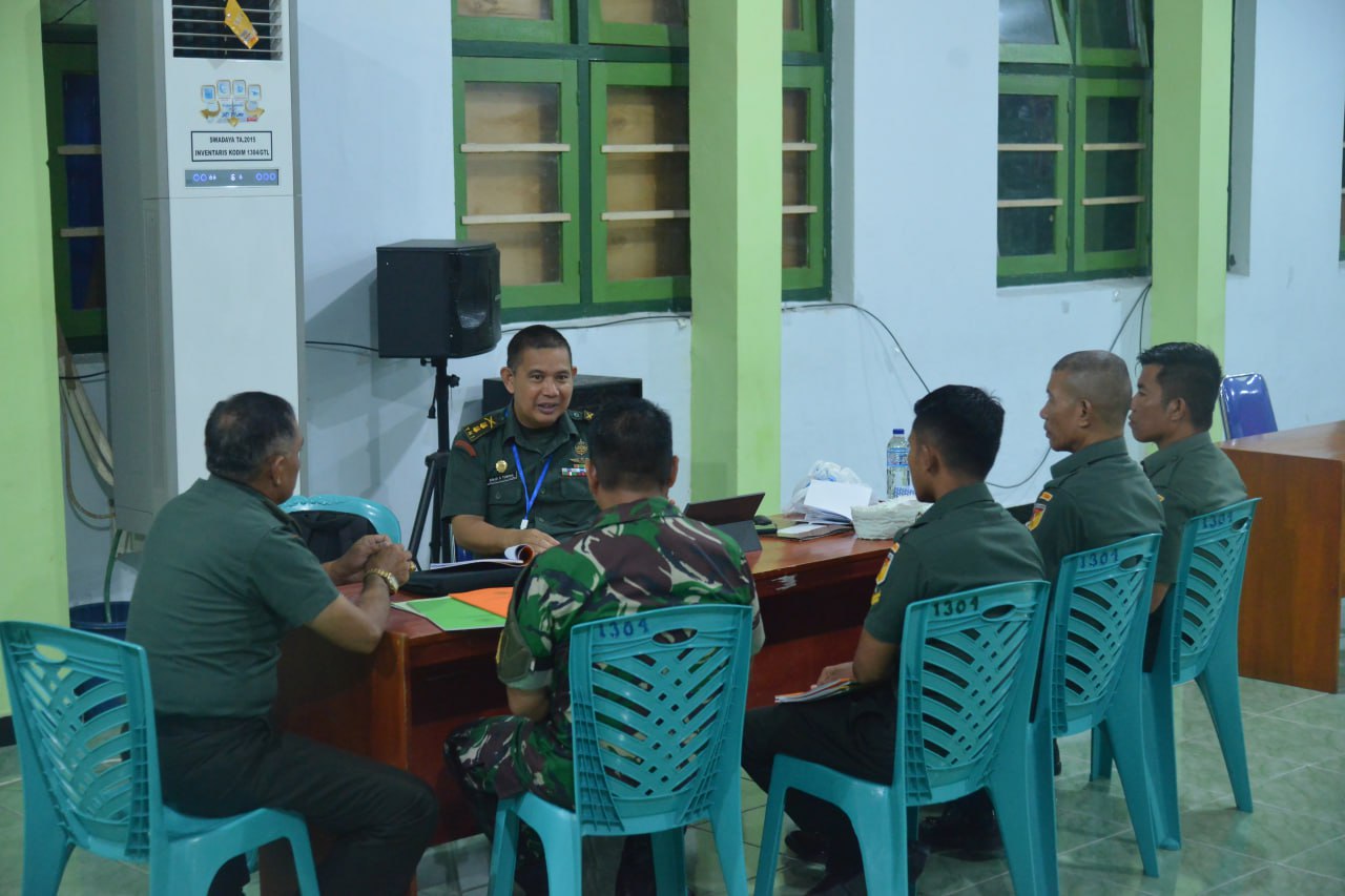 Kunjungan yang dipimpin oleh Kolonel Arh Djonlie R. Kaligis, S.Pd., M.Si tersebut disambut hangat oleh Komandan Kodim 1304/Gorontalo, Kolonel Inf Mustamin, S,E., M.Han, beserta jajaran stafnya,