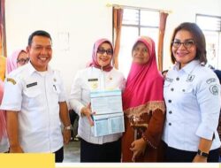 Plt Bupati Labuhanbatu Kunjungi Panti Jompo Rantauprapat