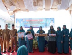 PKK Asahan Berikan Piagam Penghargaan kepada Desa Sei Silau Barat Sebagai Pilot Project Percontohan