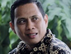 Pernah Jadi Penjual Buah Hingga Calon Walikota: Kisah Inspiratif dr. Weni Gaib