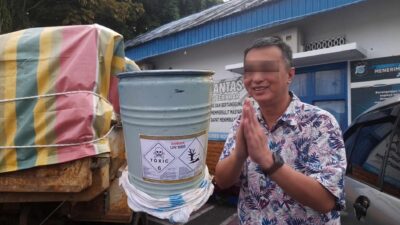 Sempat ditahan semalam, Satu Unit Dumtruck Berisi 50 Drum Cianida di lepas Polres Kotamobagu, Ini Alasannya