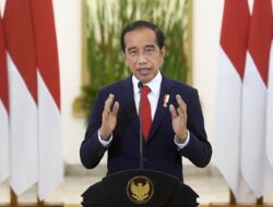 Jokowi Atur Asuransi Kesehatan untuk Mantan Menteri dan Keluarga