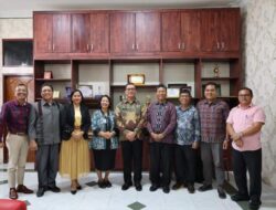 Pjs Bupati Agustinus Dukung Tim Pesparawi Toba Berlaga di Ajang Nasional 2025